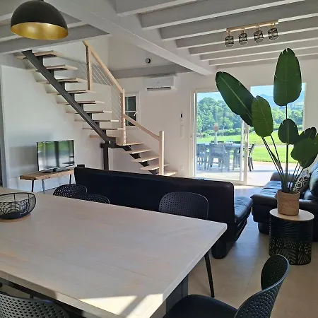 Vue Montagnes Apartamento *